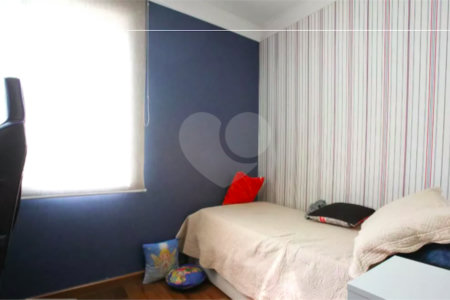 Apartamento à venda com 3 quartos, sendo 1 suíte, em Itaim Bibi, São Paulo, SP