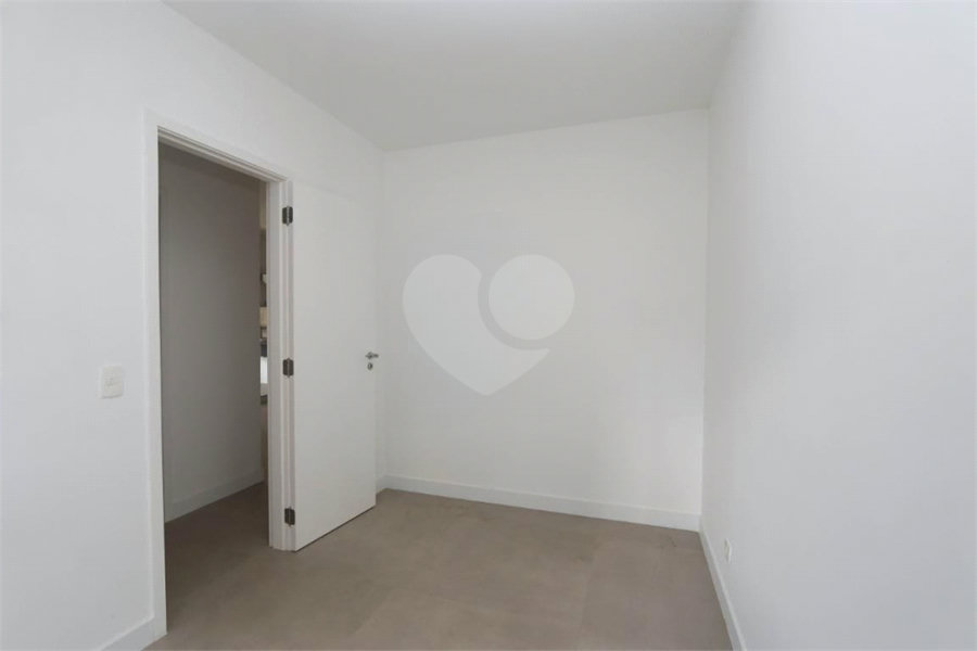 Apartamento à venda com 2 quartos em Morumbi, São Paulo, SP