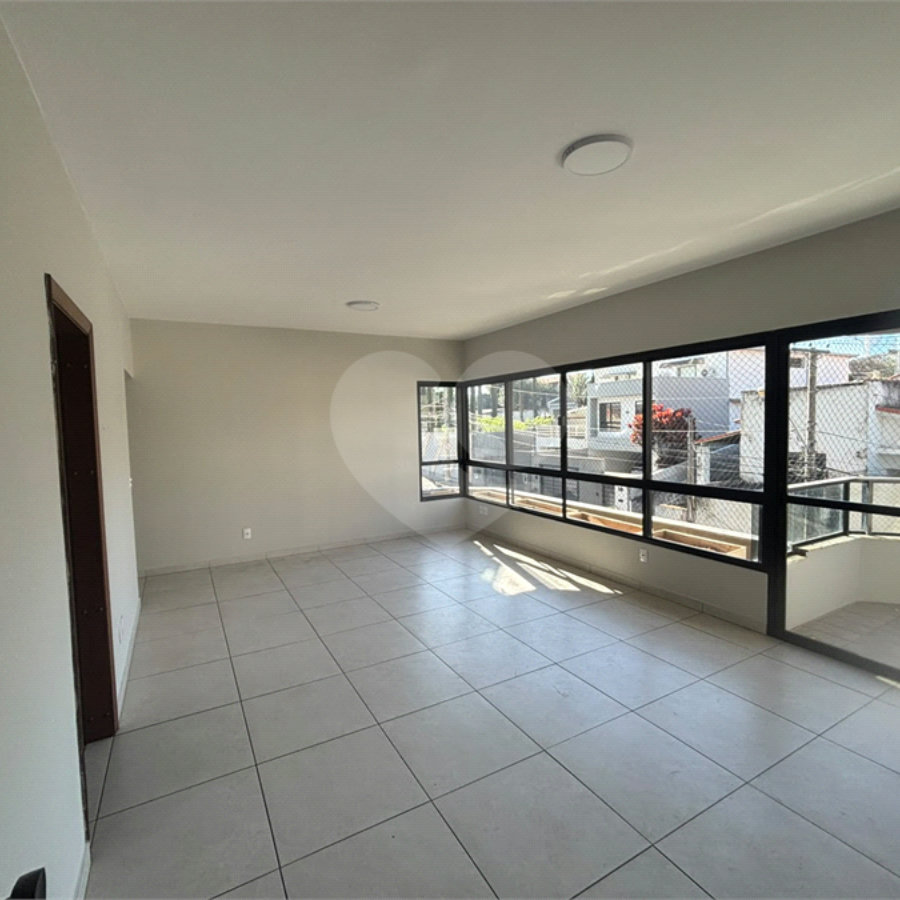 Apartamento à venda com 3 quartos em Vila Virgínia, Jundiaí, SP
