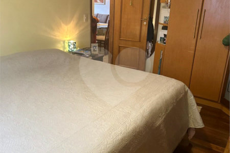 Apartamento à venda com 3 quartos, sendo 1 suíte,  em Vila Santo Estéfano, São Paulo, SP