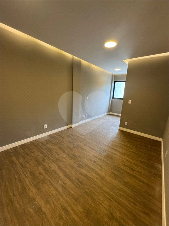 Casa à venda com 5 quartos, sendo 4 suítes, no condomínio Grand Park, Rio de Janeiro - RJ