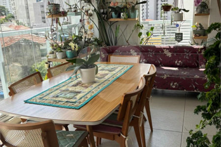 Apartamento à venda com 3 suítes em Aclimação, São Paulo, SP