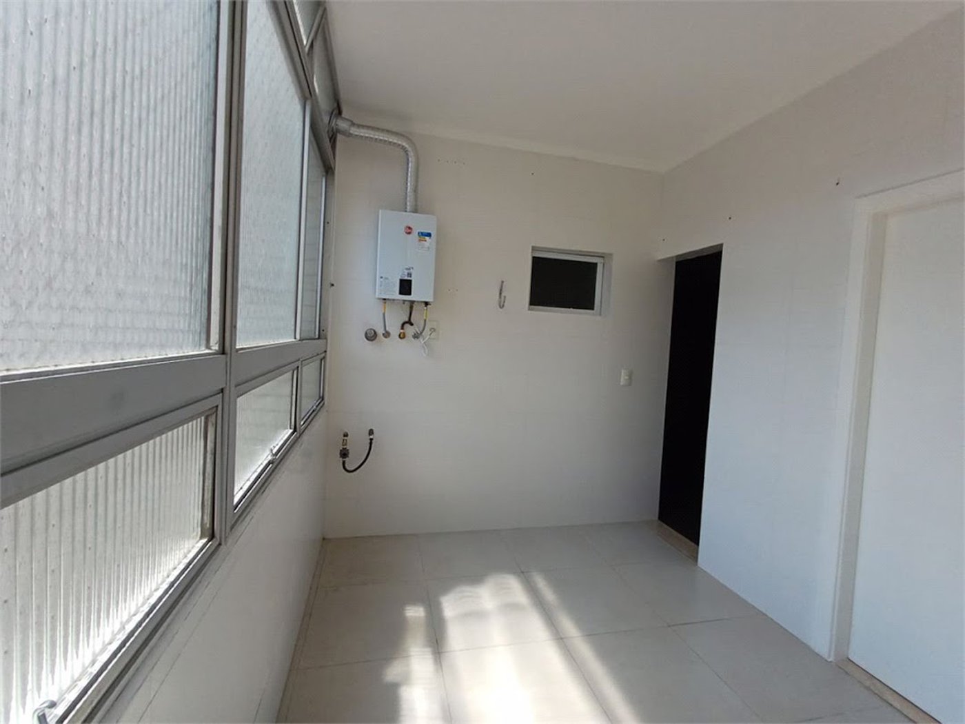 Apartamento Residencial à venda, Itararé, São Vicente - AP1603.