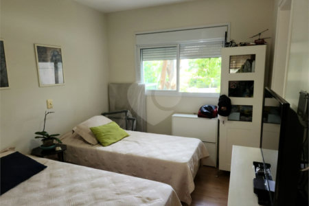 Apartamento à venda com 4 suítes em Granja Julieta, São Paulo, SP