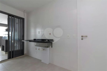 Apartamento à venda com 3 quartos, sendo 1 suíte, em Pinheiros, São Paulo, SP