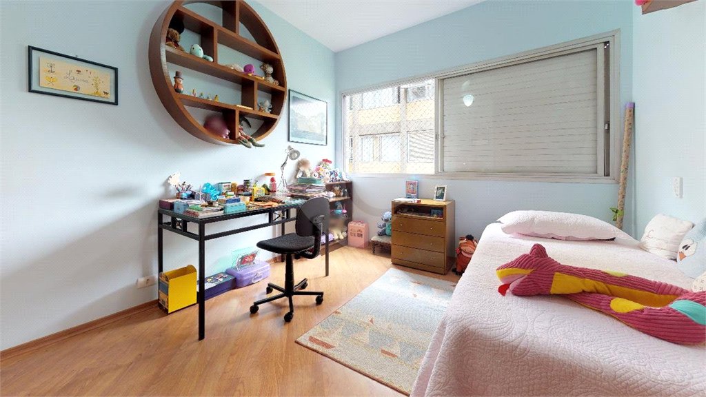 Apartamento à venda com 4 quartos, sendo 2 suítes, em Pinheiros, São Paulo, SP