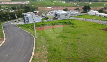Terreno à venda no Centro, Bom Jesus dos Perdões, SP