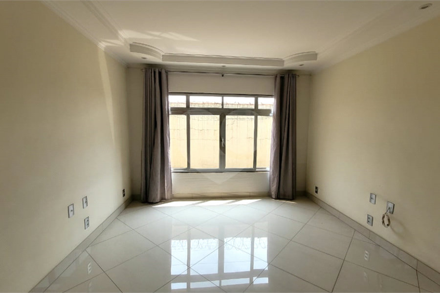 Casa à venda com 6 quartos, sendo 1 suíte, em Pirituba, São Paulo, SP