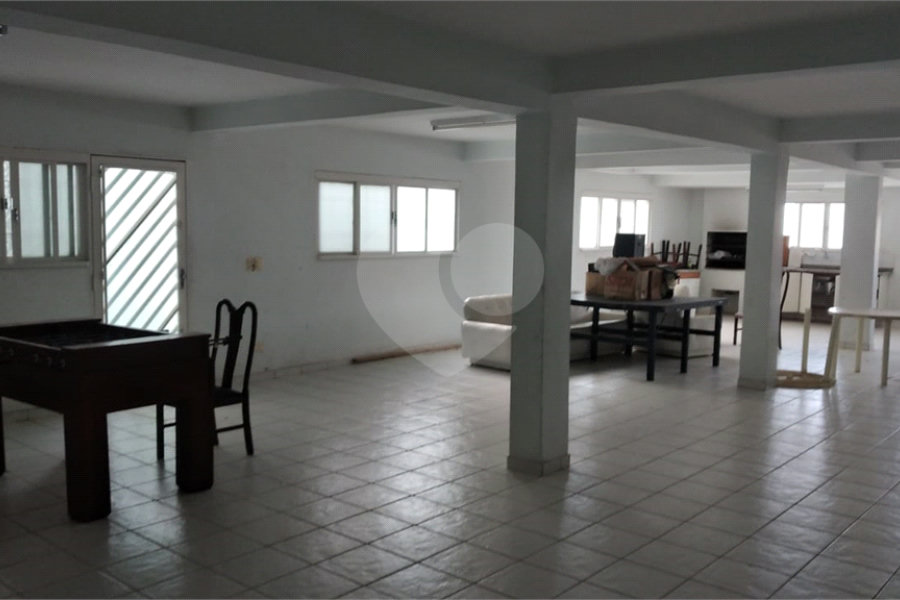 Sobrado à venda com 4 quartos, sendo 2 suítes, em Horto, São Paulo, SP