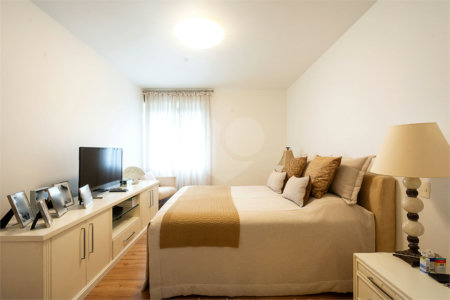 Apartamento à venda com 4 suítes em Jardim Marajoara, São Paulo, SP