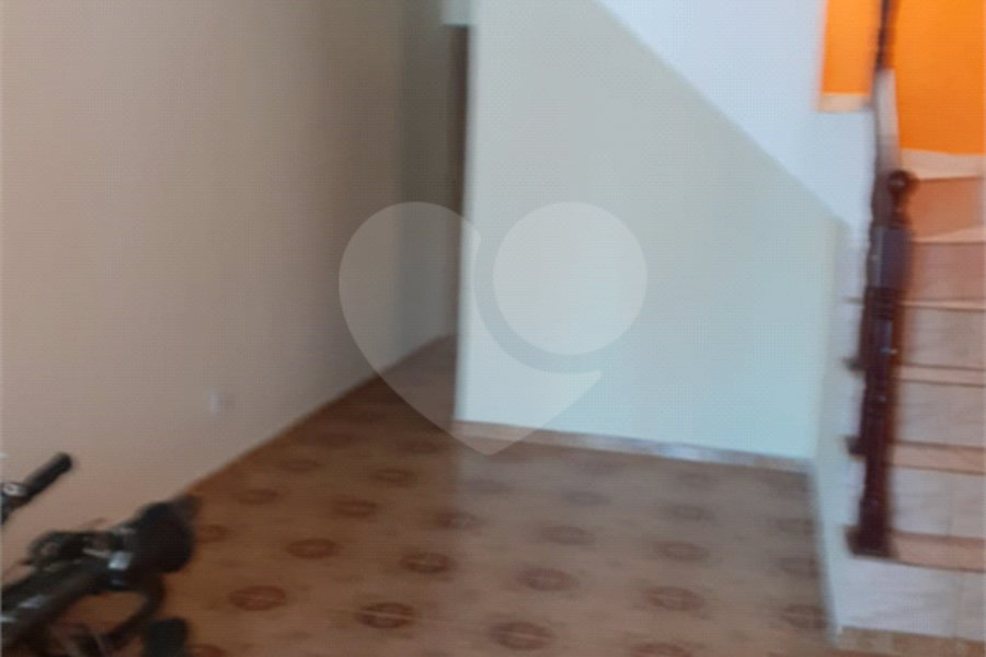 Sobrado à venda com 6 quartos, sendo 1 suíte,  em Jardim Las Vegas, Guarulhos, SP