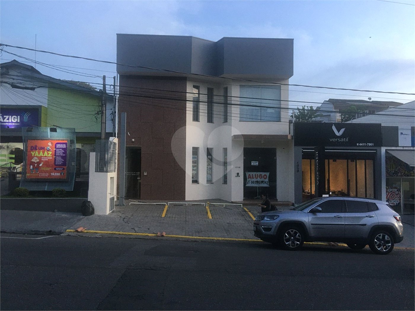 Sala Comercial na Prestigiada Alameda Lucas Nogueira Garcez