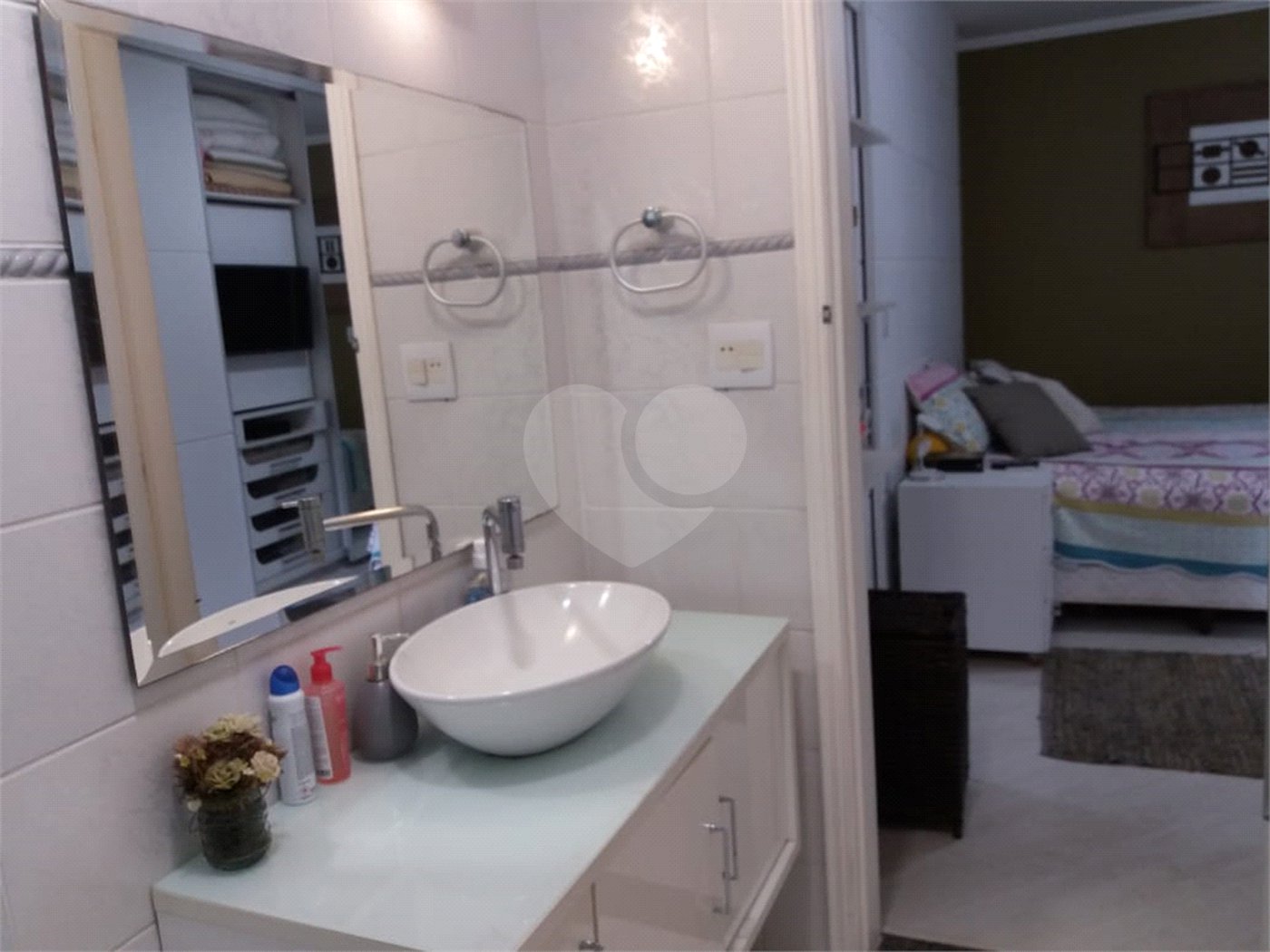Sobrado à venda com 3 quartos, sendo 1 suíte, em Horto Florestal, São Paulo, SP