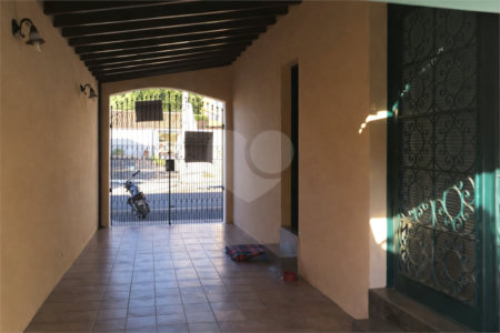 Casa à venda com 2 quartos, sendo 1 suíte, no Centro, Araraquara, SP