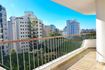 Apartamento à venda com 4 quartos, sendo 2 suítes,  em Brooklin Paulista, São Paulo, SP