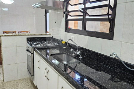 Sobrado à venda com 3 quartos, sendo 1 suíte,  em Santana, São Paulo, SP