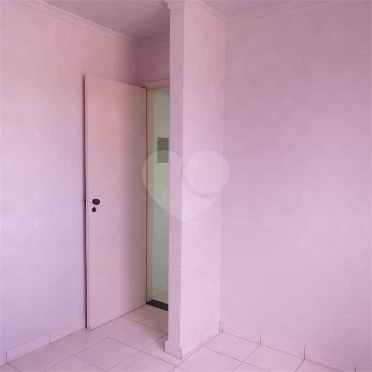 Apartamento à venda com 2 quartos, sendo 1 suíte,  em Estância Itaguaí, Caldas Novas, GO