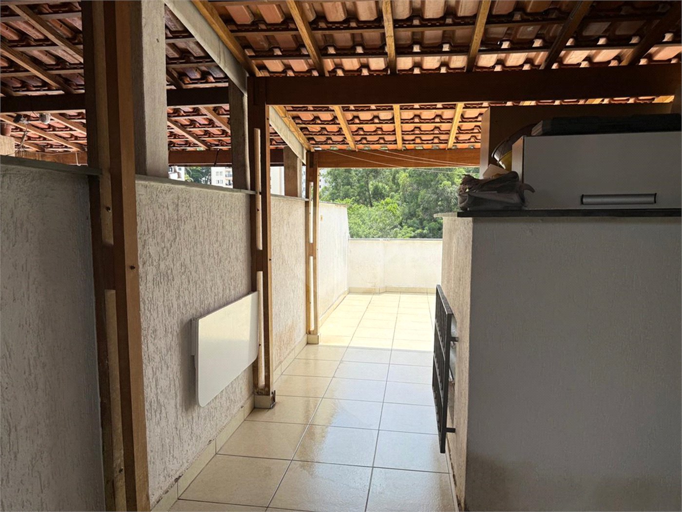 Casa à venda com 3 quartos, sendo 1 suíte, no condomínio Felipe, São Paulo - SP