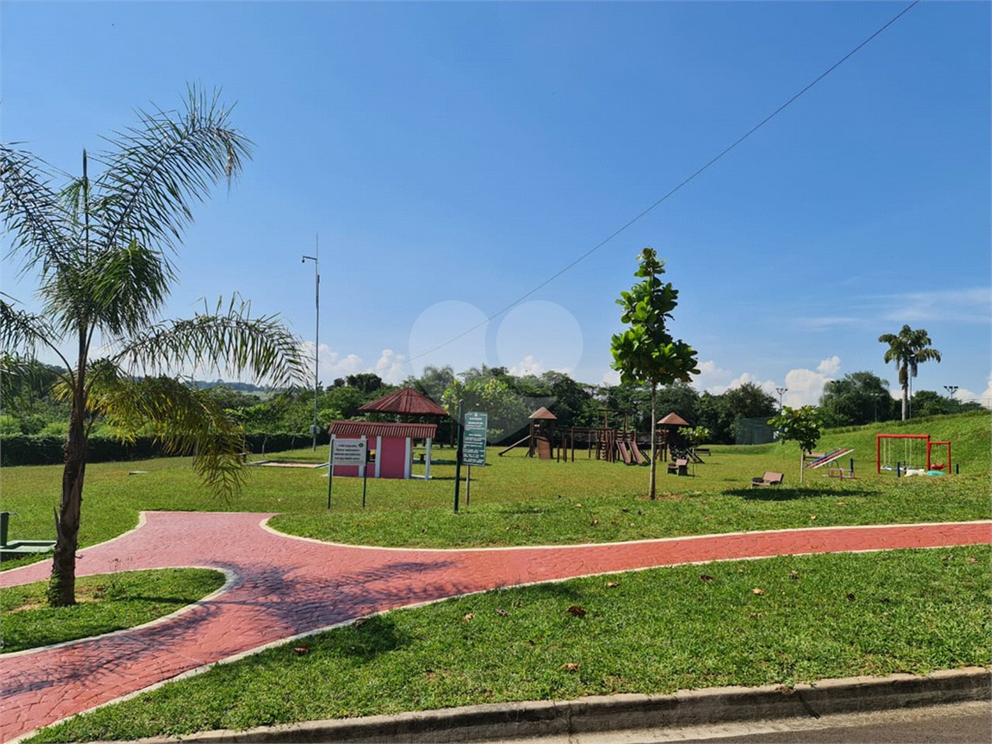 Terreno à venda no condomínio Village Saint Charbel, Araçoiaba da Serra - SP