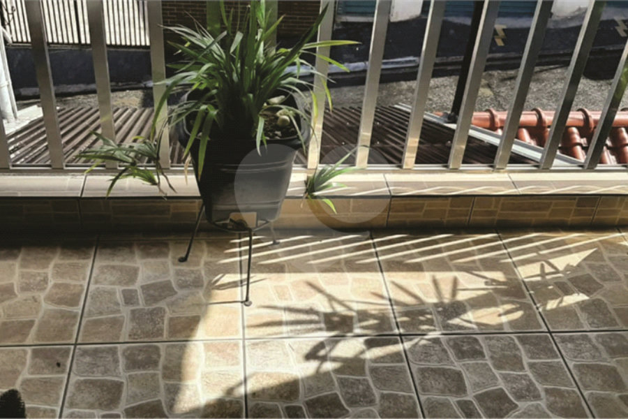 Sobrado à venda com 2 suítes em Horto Florestal, São Paulo, SP