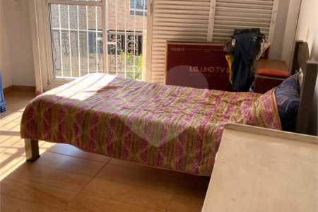Sobrado à venda com 4 quartos, sendo 2 suítes, em Paraisópolis, São Paulo, SP