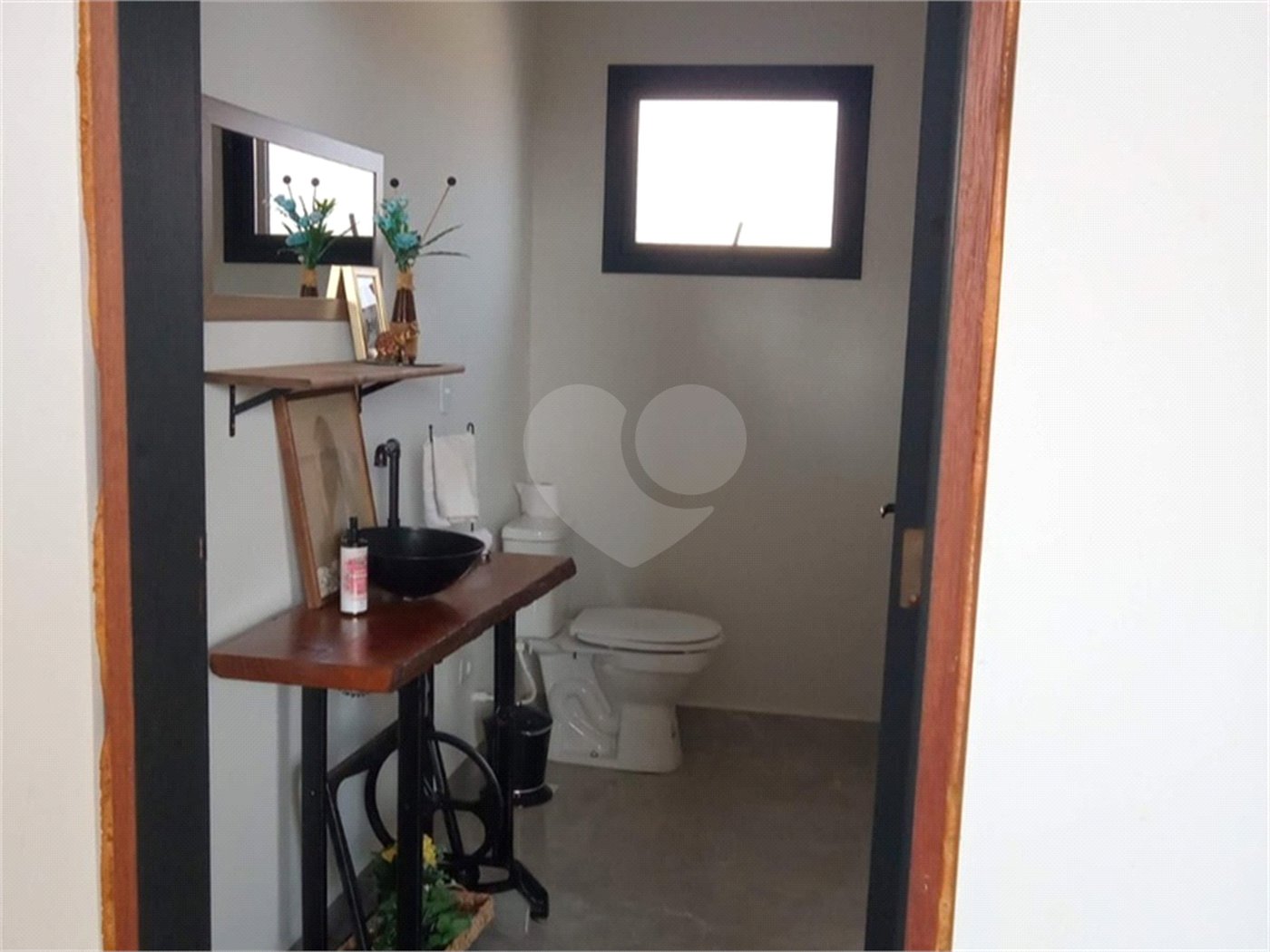 Casa à venda com 3 quartos, sendo 1 suíte, no condomínio Village Ipanema Ii, Araçoiaba da Serra - SP