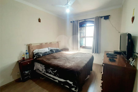 Casa à venda com 3 quartos, sendo 1 suíte, no Centro, Vinhedo, SP