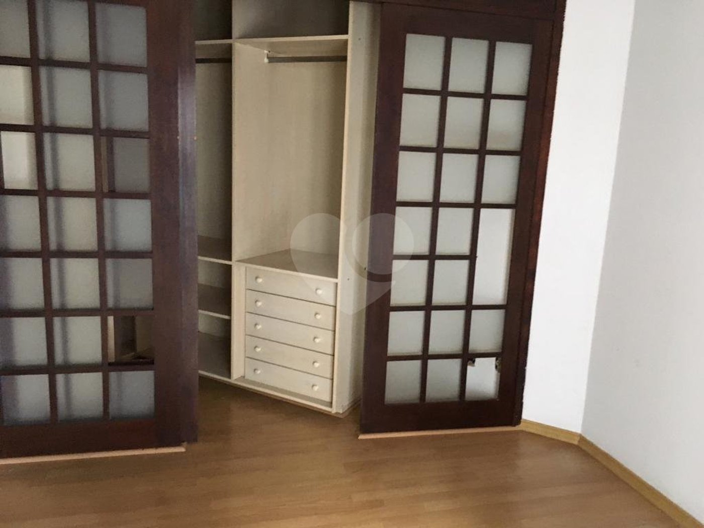 Apartamento à venda com 3 quartos, sendo 1 suíte,  em Santo Amaro, São Paulo, SP