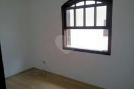 Sobrado à venda com 3 quartos, sendo 1 suíte, em Jardim Colombo, São Paulo, SP