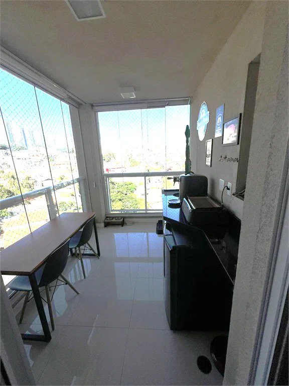 Apartamento à venda com 3 quartos, sendo 1 suíte,  em Super Quadra Morumbi, São Paulo, SP