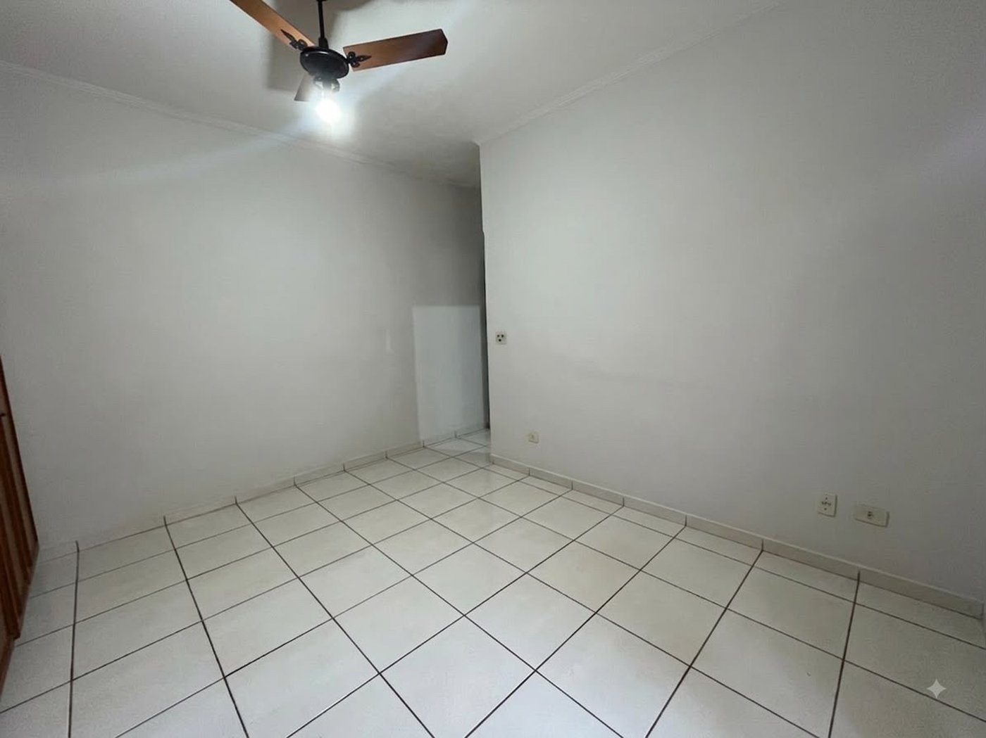 Casa à venda com 3 quartos, sendo 1 suíte, em Jardim das Oliveiras, Três Lagoas, MS