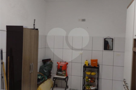 Sobrado à venda com 2 quartos, sendo 1 suíte, em Jardim Márcia, Suzano, SP