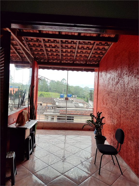 Sobrado à venda com 2 quartos, sendo 1 suíte, em Jardim Iporã, São Paulo, SP