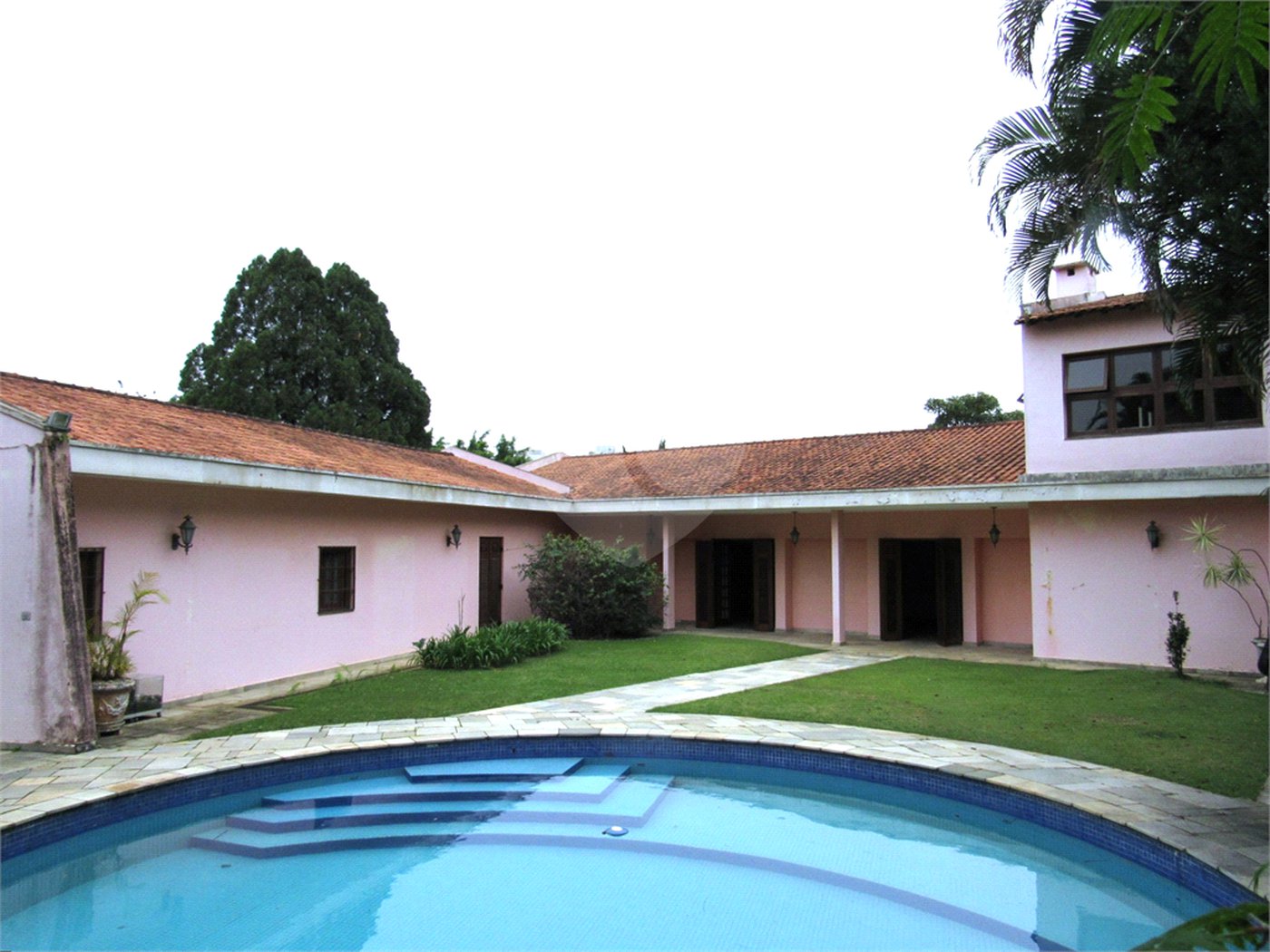 Casa à venda com 3 suítes em Alto da Boa Vista, São Paulo, SP