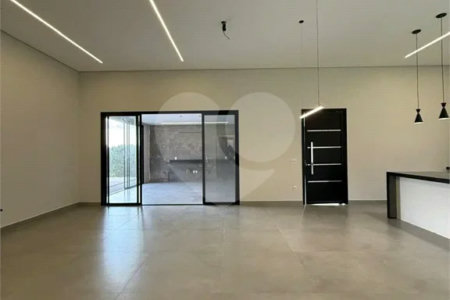 Casa à venda com 3 quartos, sendo 2 suítes, no condomínio Terra Caxambu, Jundiaí - SP
