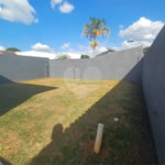Casa à venda com 3 quartos, sendo 2 suítes, no condomínio Sollaris, Araraquara - SP