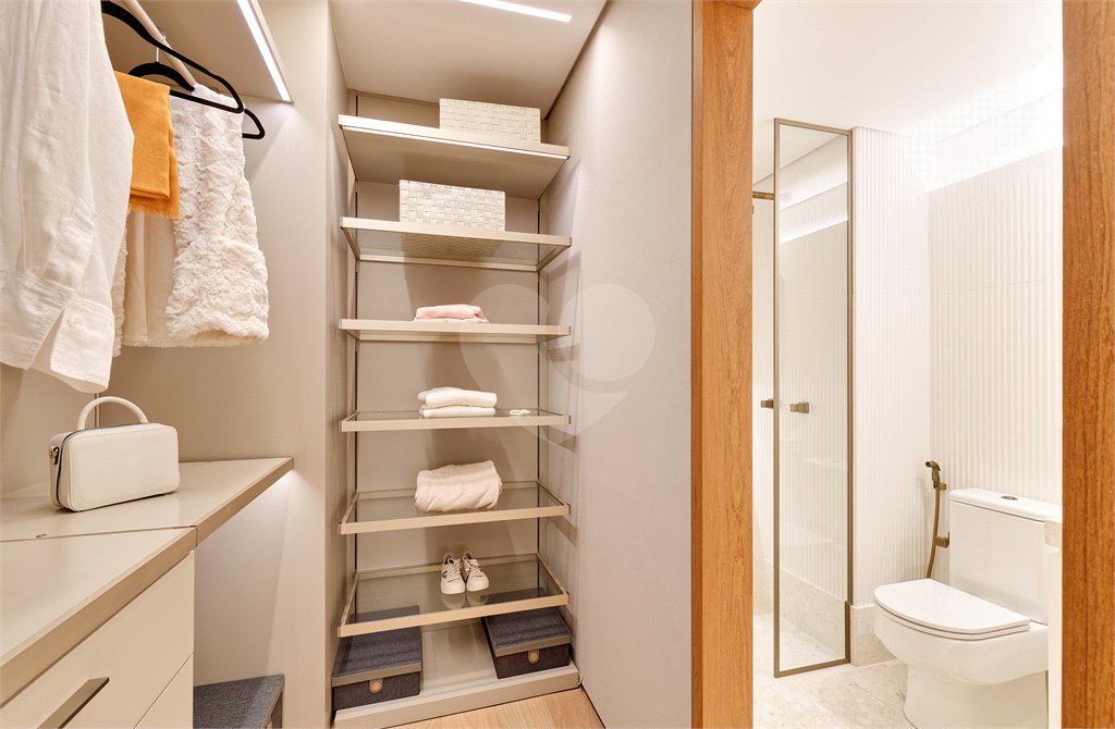 Duplex à venda com 4 suítes em Panamby, São Paulo, SP