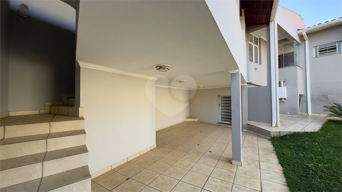 Casa para alugar com 4 quartos, sendo 3 suítes, em Vila Sfeir, Indaiatuba, SP