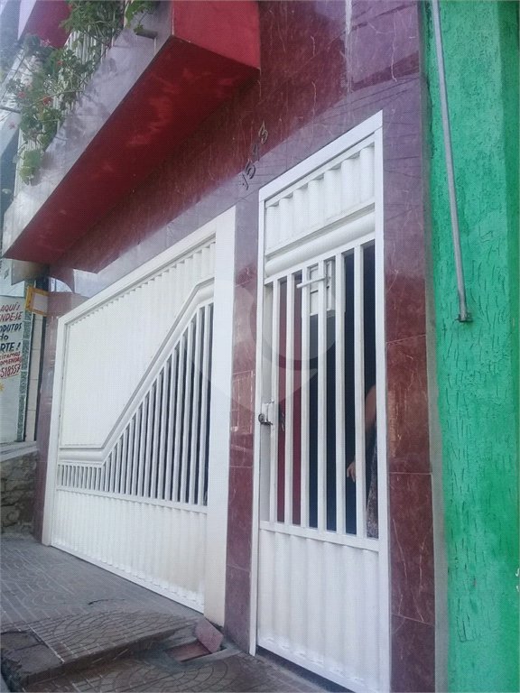 Sobrado à venda com 3 quartos no Brasilândia, São Paulo, SP