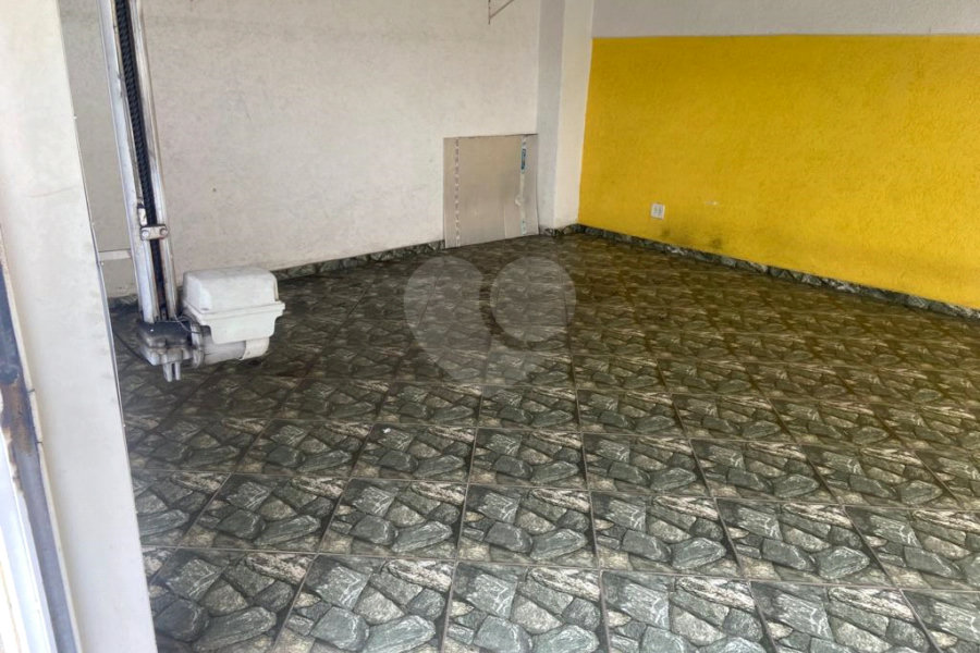 Sobrado à venda com 3 quartos, sendo 1 suíte, em Parada Inglesa, São Paulo, SP