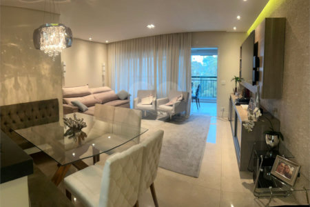 Apartamento à venda com 2 suítes em Parque Reboucas, São Paulo, SP