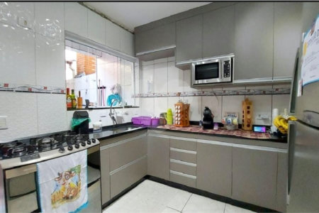 Casa à venda com 2 suítes no condomínio Residencial Sabará, São Paulo - SP