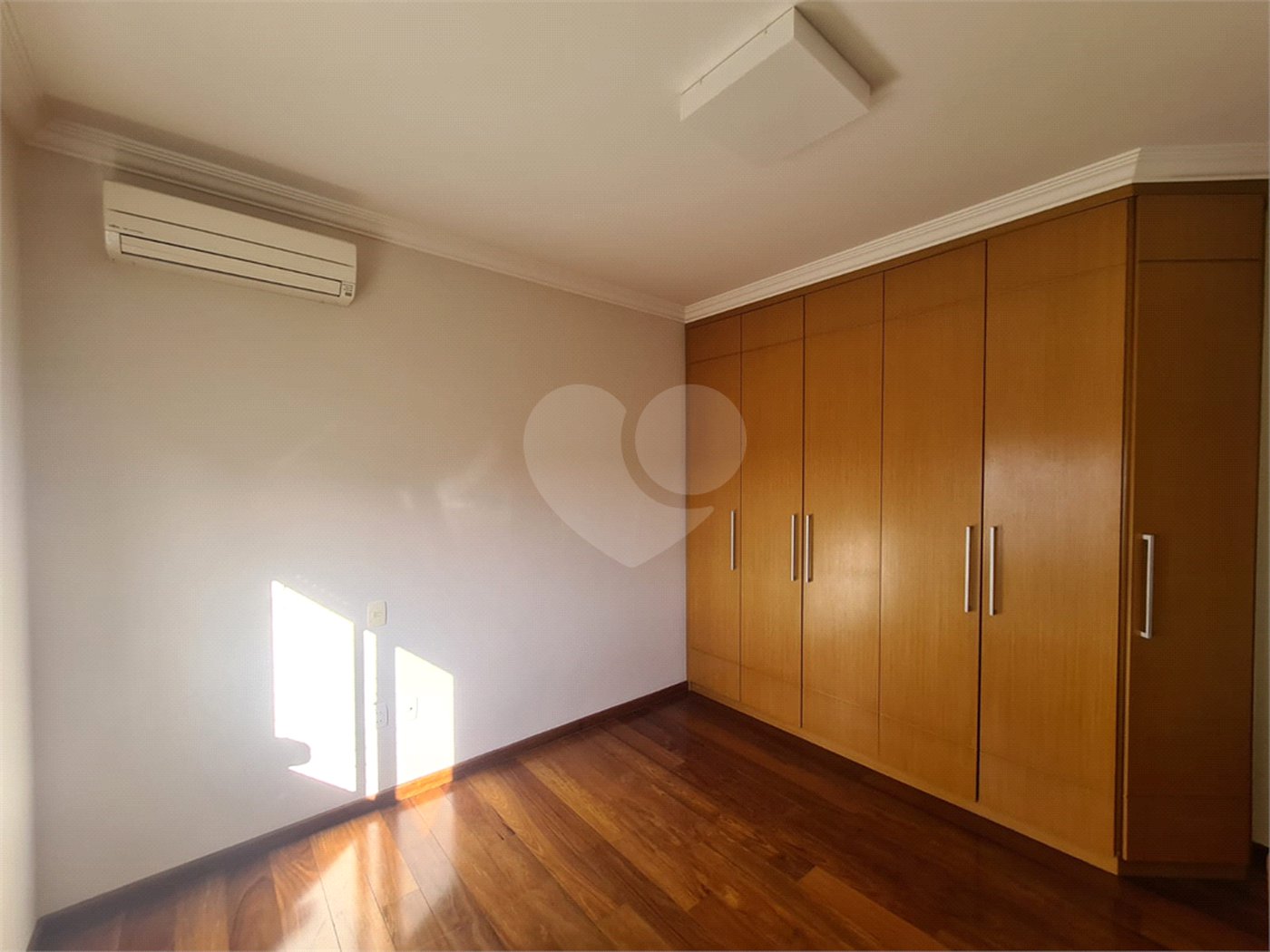 Casa à venda com 3 suítes no condomínio Vinhas da Vista Alegre - Lado Sede, Vinhedo - SP