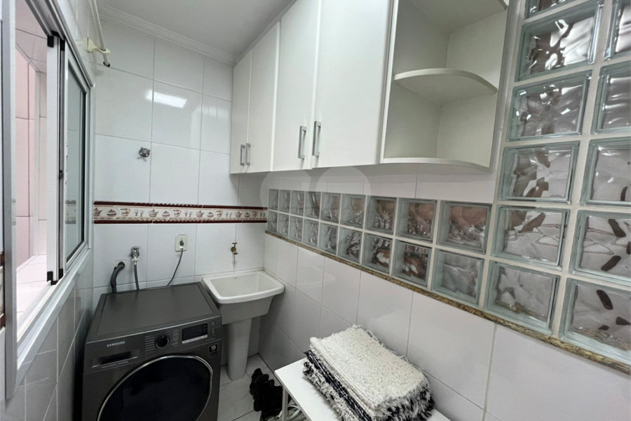 Casa à venda com 3 quartos, sendo 2 suítes,  no condomínio Mirante do Vale, São Paulo - SP