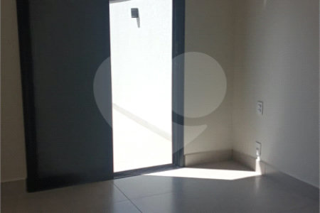 Casa à venda com 3 suítes no condomínio Jardim Residencial Dona Lucilla, Indaiatuba - SP