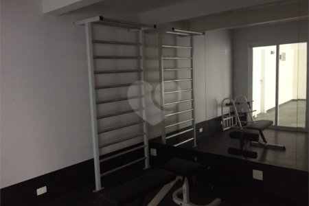 Casa à venda com 4 quartos, sendo 2 suítes, no condomínio Residencial Morumbi, São Paulo - SP