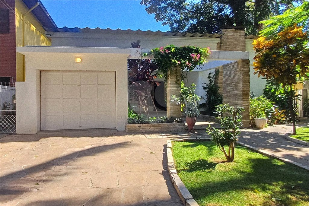 Casa Térrea à venda com 4 quartos, sendo 1 suíte,  em Brooklin Velho, São Paulo, SP