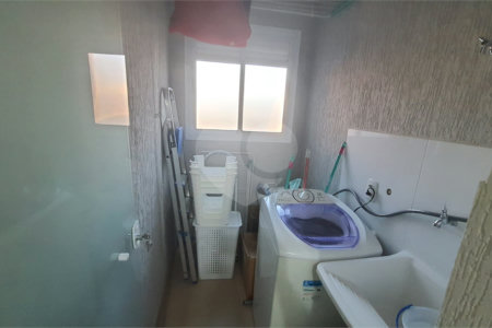 Casa à venda com 2 quartos no condomínio Residencial Caldas, São Paulo - SP