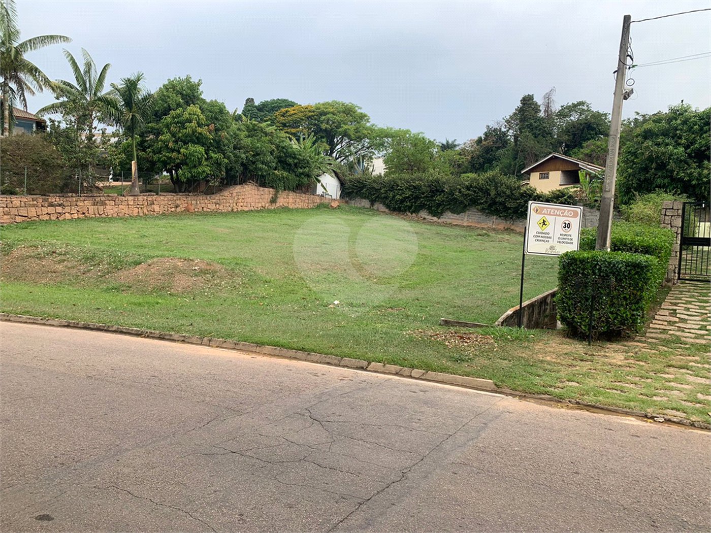 Terreno à venda no condomínio Parque dos Resedás, Itupeva - SP