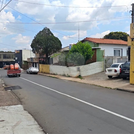Oportunidade Única: Lote Comercial Estratégico de 463 m² Próximo ao Centro – Ideal para o Seu Negócio!